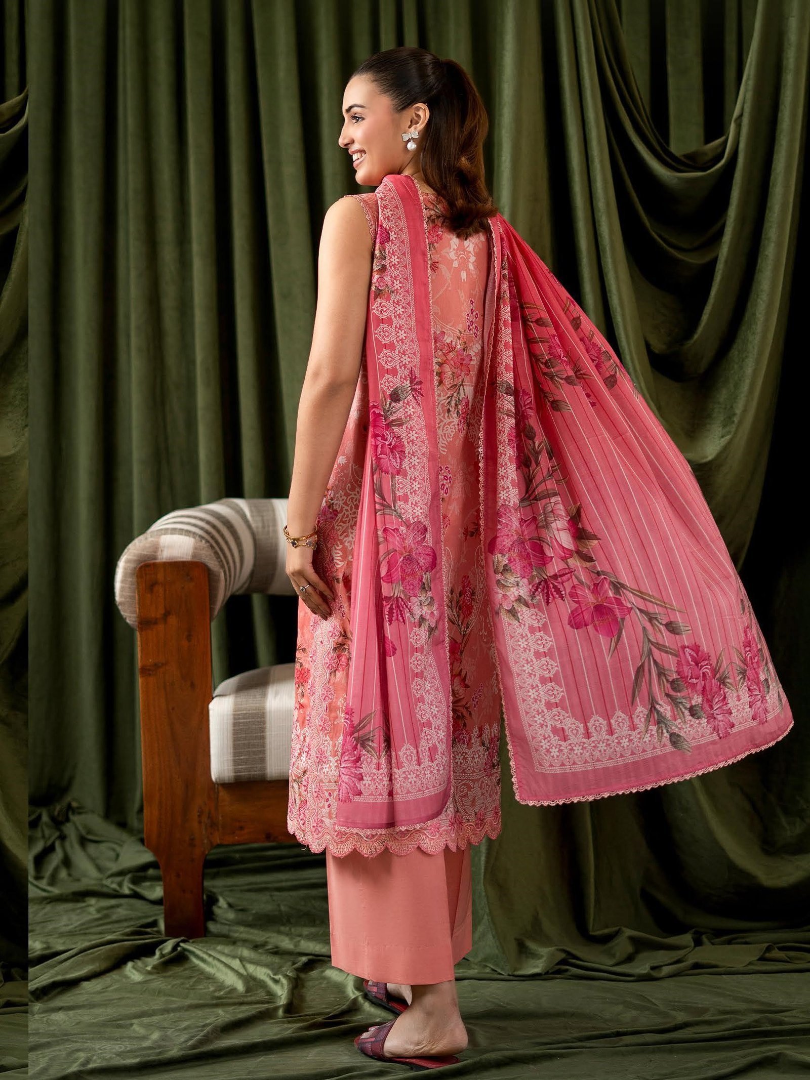 Premium Gulzeb, 3 Piece Lawn - Image 3